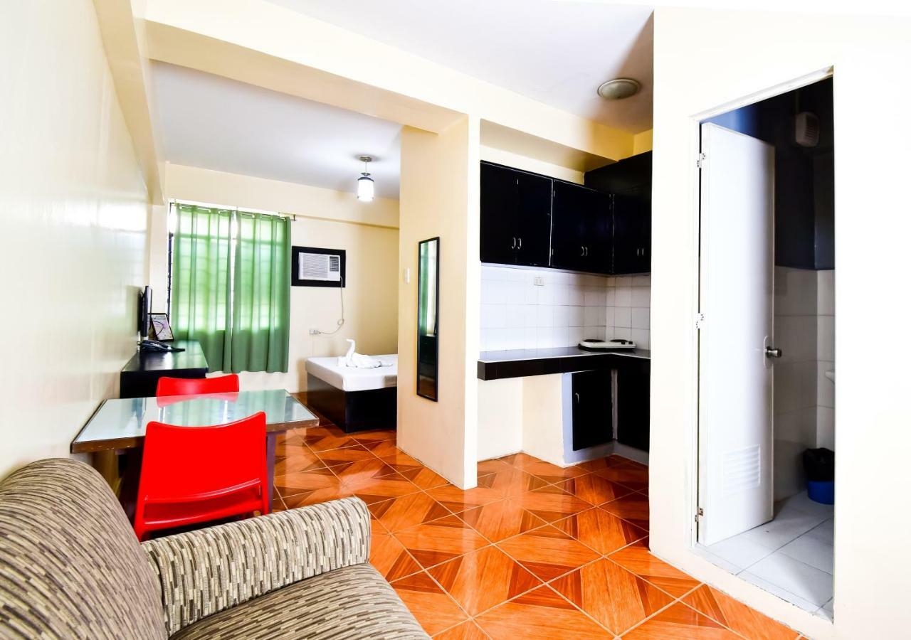 Casa Blanca Apartment Manila Exterior foto
